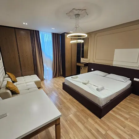 Apartment Square 21 *