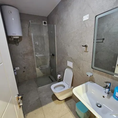 Square 21 Apartment